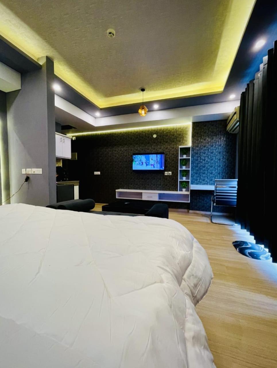Dolphin Inn & Suites Manhattan Λάκναου Εξωτερικό φωτογραφία