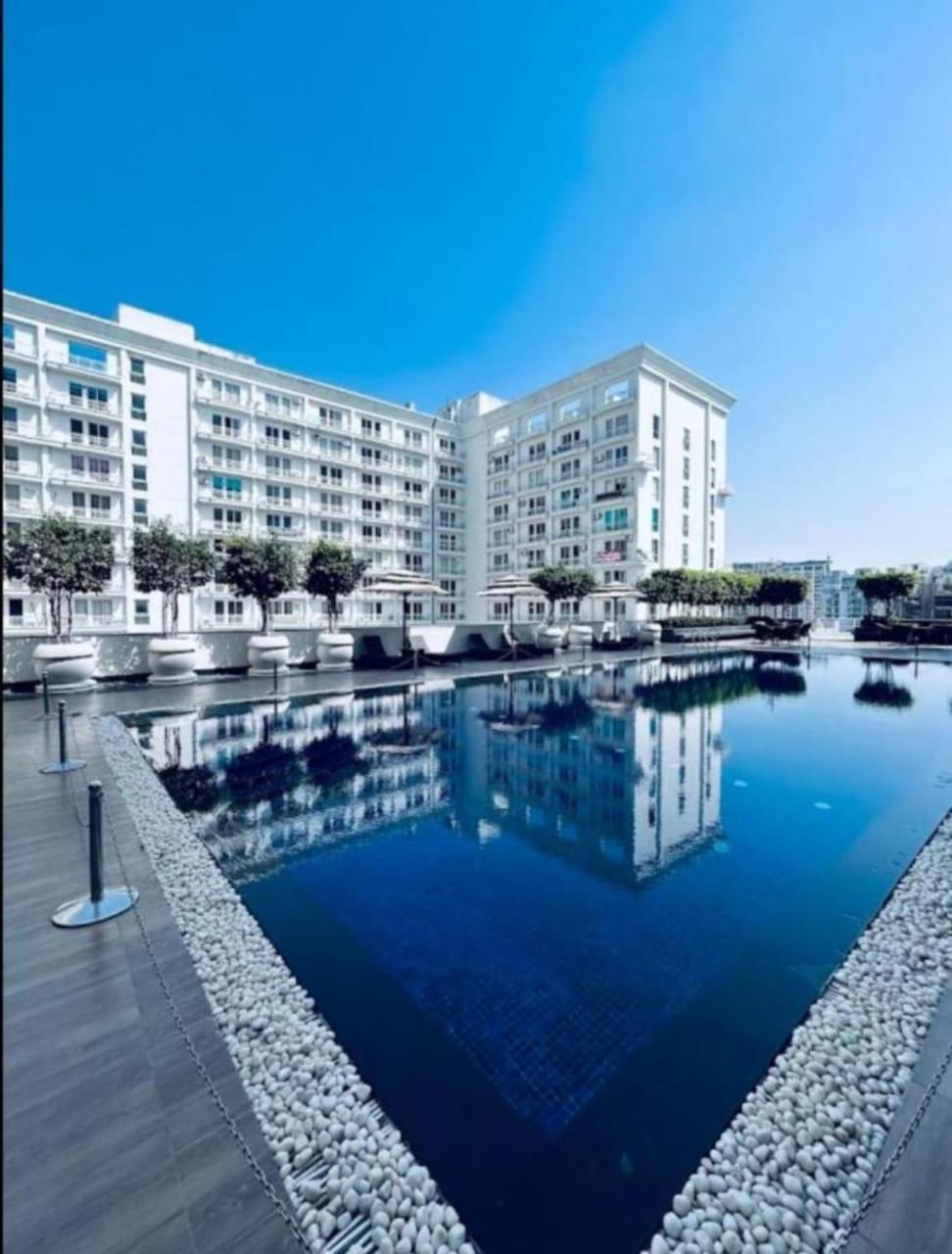 Dolphin Inn & Suites Manhattan Λάκναου Εξωτερικό φωτογραφία